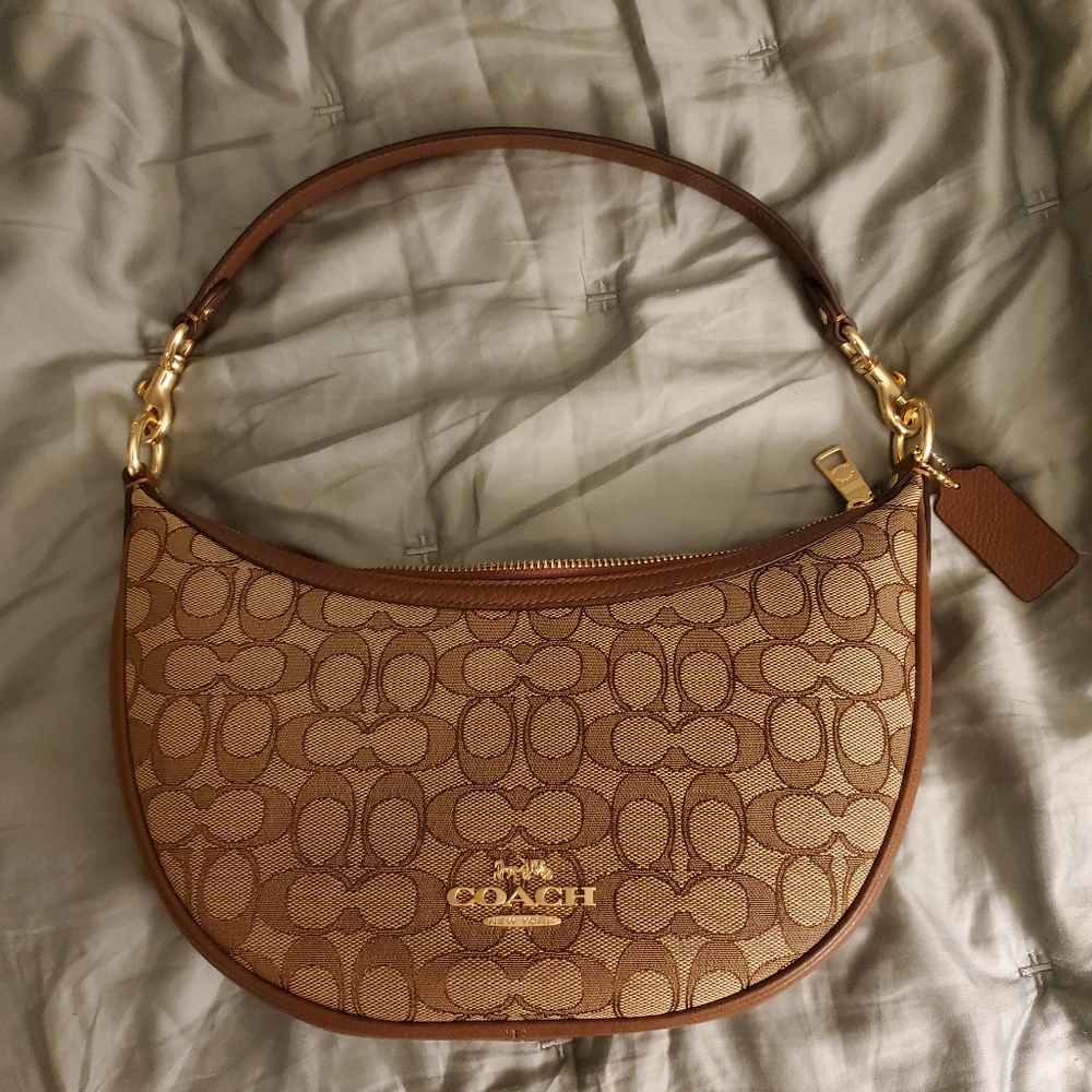 Coach Aria shoulder bag NWOT